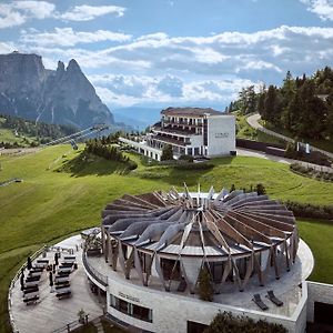 Alpina Dolomites